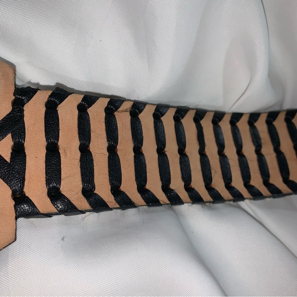 BALMAIN black leather BELT w/14k gold plate CHEVRON DARTS STATEMENT BUCKLE main image 2